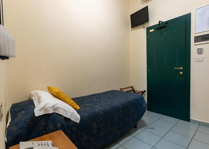 River Fronte Mare Con Piscina Rimini