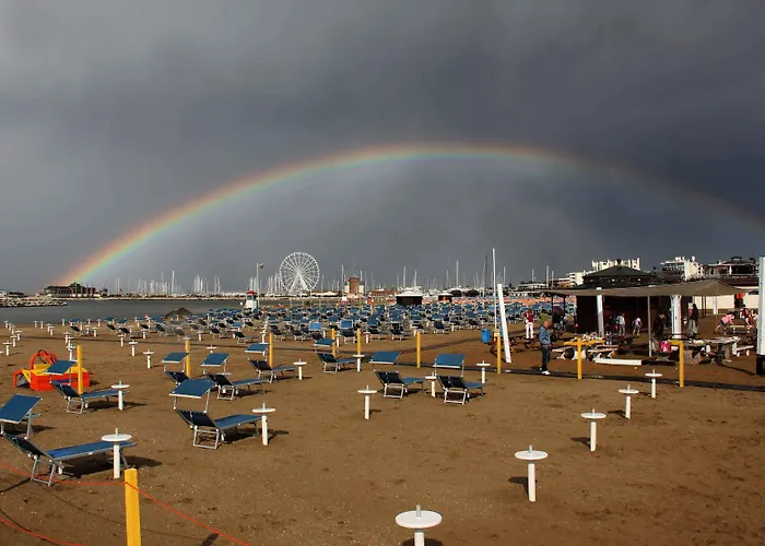 River Fronte Mare Con Piscina Hotel 3*