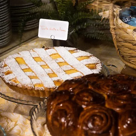 Szálloda River Fronte Mare Con Piscina