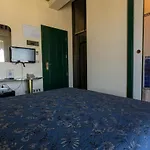 River Fronte Mare Con Piscina Hotel 3*