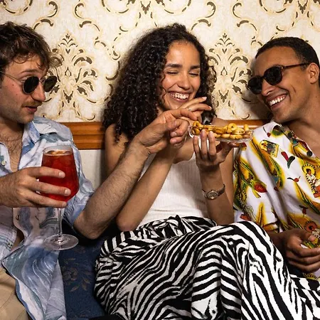 River Fronte Mare Con Piscina 里米尼