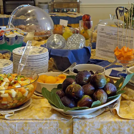 River Fronte Mare Con Piscina 酒店 里米尼