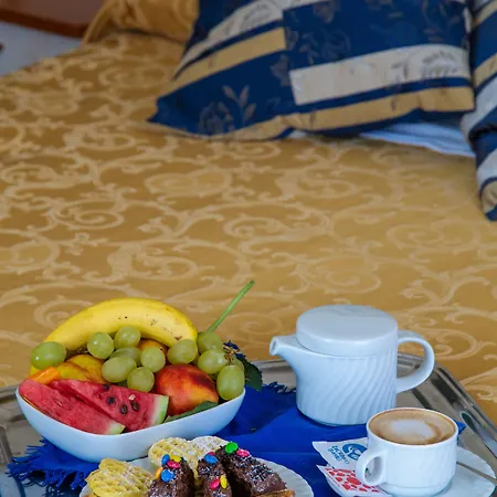 River Fronte Mare Con Piscina 3*