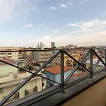 River Fronte Mare Con Piscina Rimini