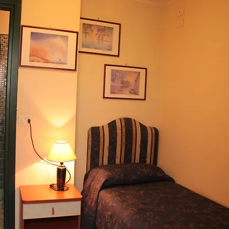 River Fronte Mare Con Piscina