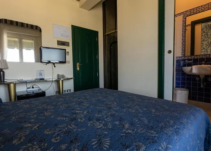 River Fronte Mare Con Piscina Ξενοδοχείο 3*